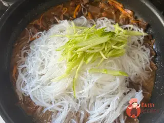Крок 8: Фунчоза з яловичиною