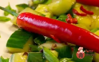 Огірковий Салат Із Червоним Чилійським Перцем