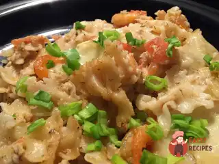 Паста з креветками, помідорами та сиром моцарелла у вершковому соусі