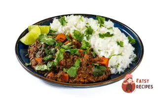 Карі з чорної чечевиці з кокосовим молоком