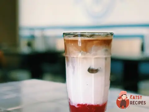 Малиновий латте