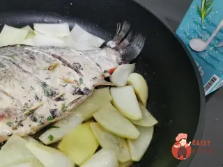 Крок 10: Карась у майонезному соусі