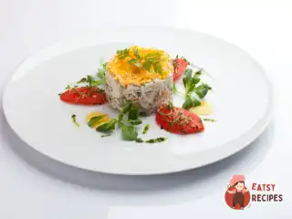 Олів'є з копченою курячою грудкою