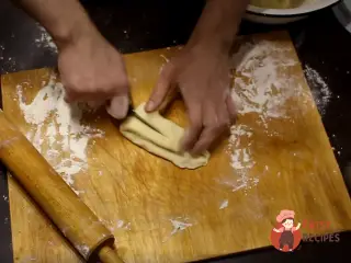 Крок 10: М'які плюшки із цукром