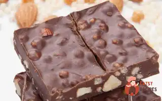 Шоколад З Горіхами Та Сухофруктами