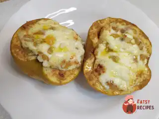 Запечені яблука з сиром