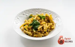 Макарони Каррі З Консервованою Скумбрією Та Шпинатом