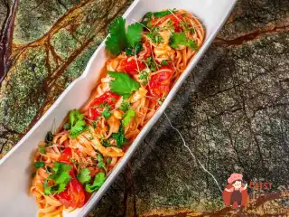 Локшина удон з крабом та соусом кімчі