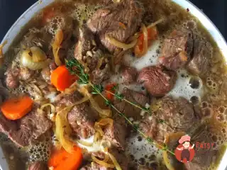 Яловичина, тушкована у пиві