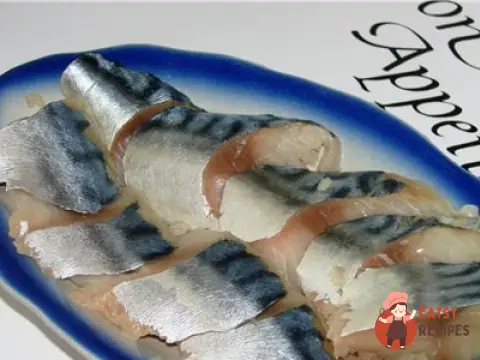 Скумбрія маринована по-домашньому
