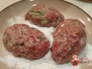 Крок 8: Котлети з домашнього фаршу з броколі