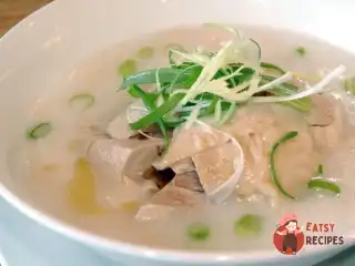 Курячий суп-пюре з горохом та часником