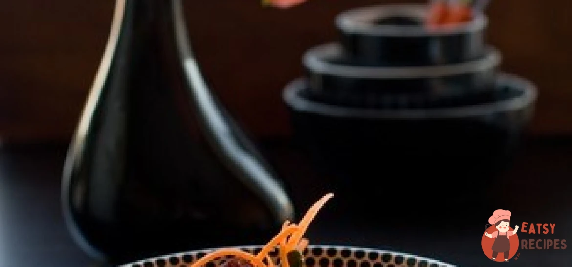 Салат з маринованої моркви по-французьки