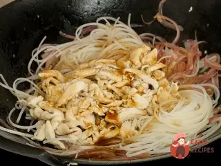 Крок 6: Пад-тай із куркою