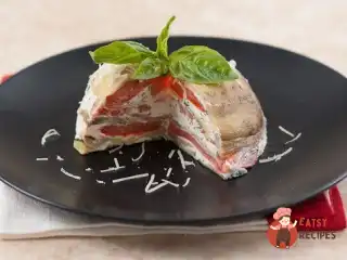 Мільфей із печених овочів з м'яким козячим сиром
