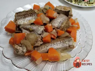 Крок 10: Мінтай з овочами у рукаві
