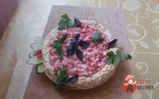 Салат З Копченою Куркою, Сиром Та Яйцями