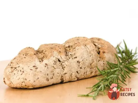Пісний хліб із борошна з лимоном і розмарином
