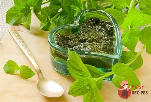 Класичний англійський м'ятний соус до баранини