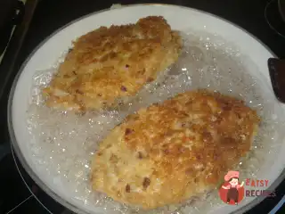 Курячі грудки з грибною начинкою