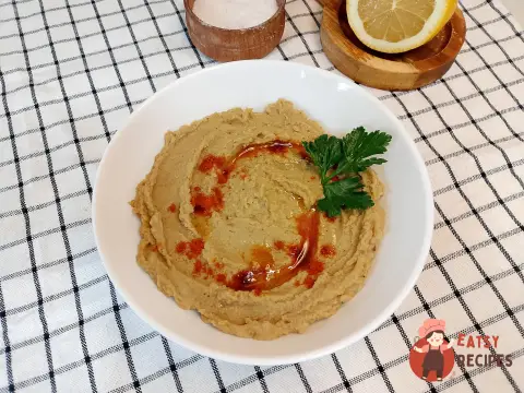 Хумус із нуту та баклажана