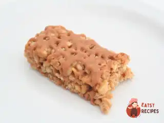 Батончики з шоколадом, ірисками та горіхами