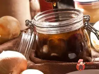 Маринована цибуля