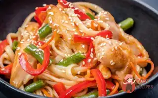 Локшина Удон З Куркою