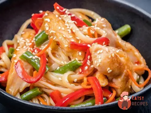 Локшина удон з куркою