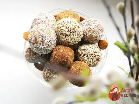 Мигдальні кульки з фініками та імбиром
