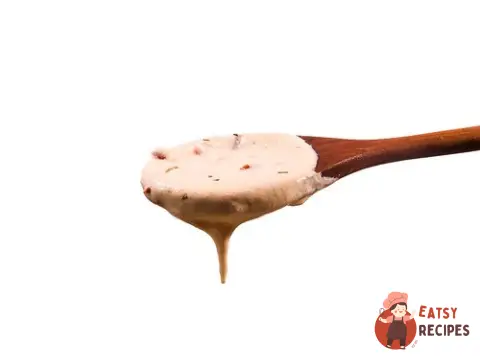 Соус із вершками та мигдалем