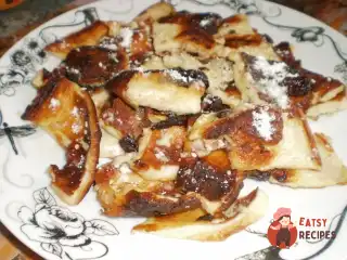 Імператорський омлет "Кайзершмарн" (Kaiserschmarrn)