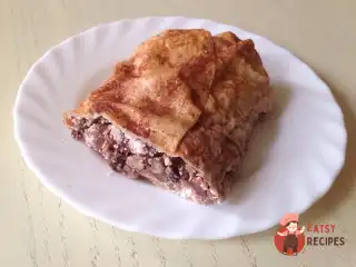 Дієтичний сирно-яблучний штрудель у лаваші