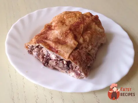 Дієтичний сирно-яблучний штрудель у лаваші