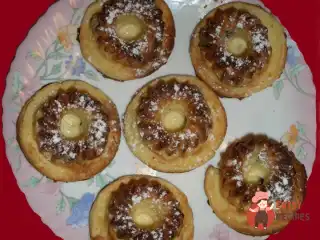 Кекси та сирної маси з родзинками