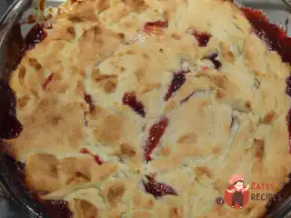 Сливовий коблер