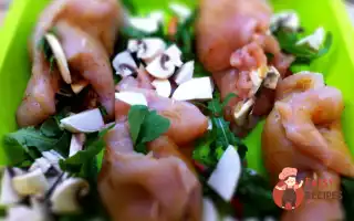 Курячі Рулети З В'яЛеними Томатами, Спаржею Та Руколою