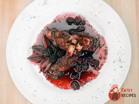 Каре ягня з дору і ожиною