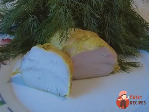 Курячі грудки у бульйоні