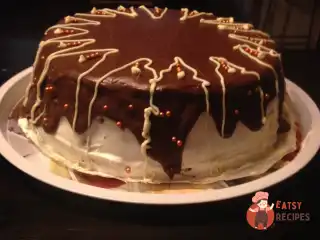 Шоколадний торт з маскарпоне в глазурі