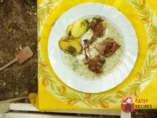 Баранина корейка з чехонню, білим вином та картоплею