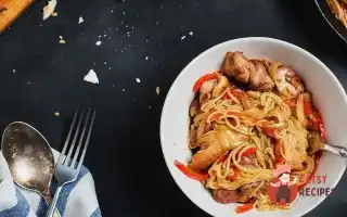 Рисова Локшина З Качкою Та Перцем