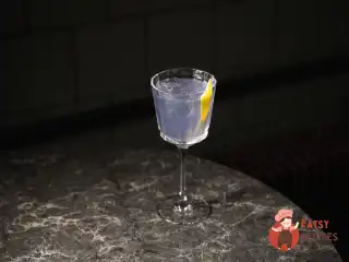Коктейль Violet 75