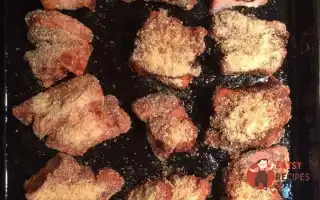 Свинячі Реберця З Соусом З Селери Та Петрушки