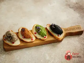 Тхали з в'ялених томатів