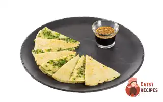 Млинці Із Зеленою Цибулею Та Кінзою