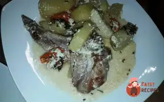 Кролик Тушкований У Сметані З Картоплею Та Розмарином