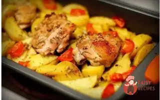 Курка, Маринована В Кефірі, Запечена З Картоплею Та Травами.