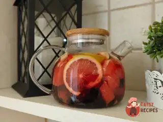 Фруктовий чай зі смородиною