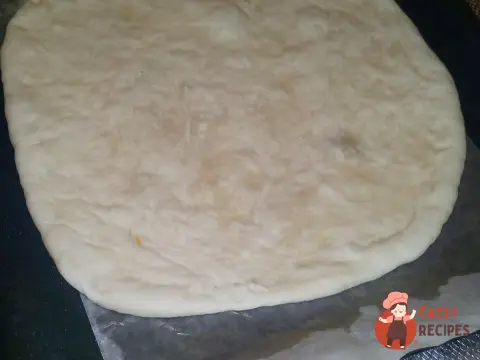 Швидке тісто для піци з медом